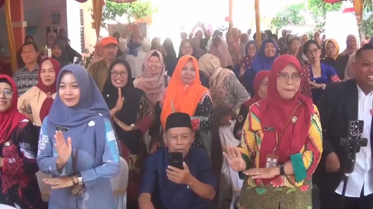 Purnawiyata Penuh Warna, Siswa SDN Kuningan 04 Tampilkan Tari Tradisional