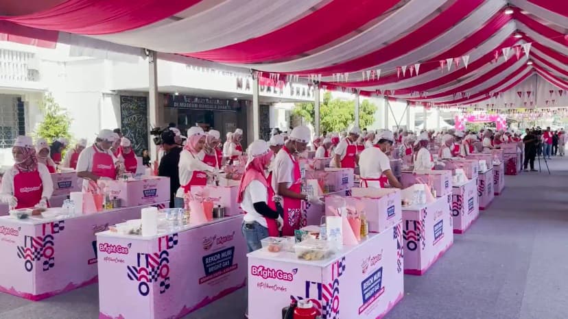 Kejar Rekor MURI, Pertamina Gelar Aksi Masak Ayam Rempah Nusantara
